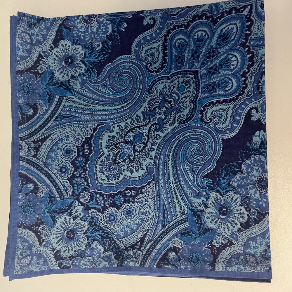 NWOT April Cornell Blue Paisley Floral Napkins- Set of 8
